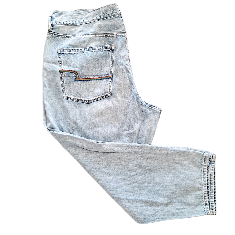 American Eagle Plus size Rainbow pocket 90s boyfriend light wash jeans - Picture 7 of 16